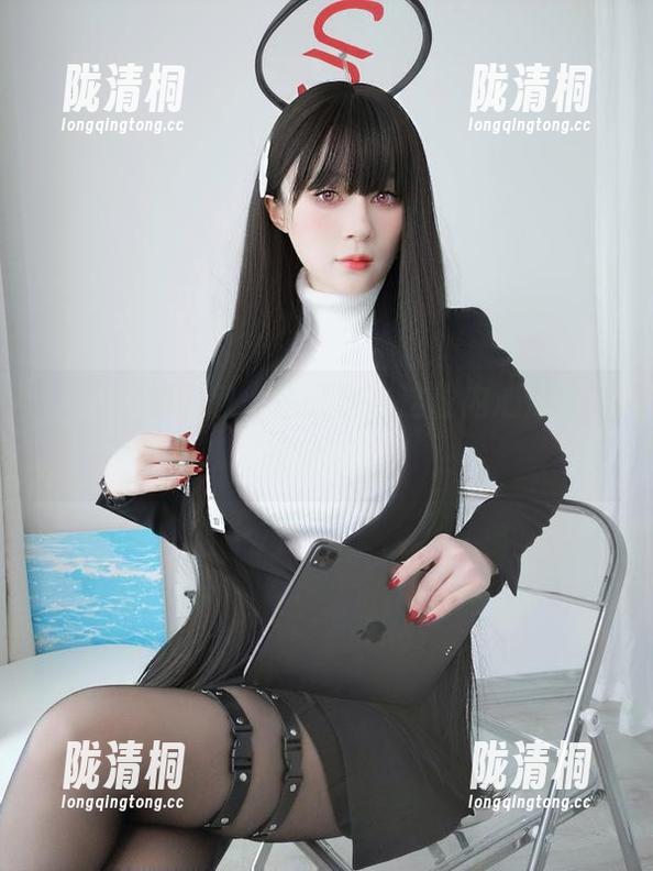 白银81 白银81的图包:通讯官,这位内心深藏“话语权”