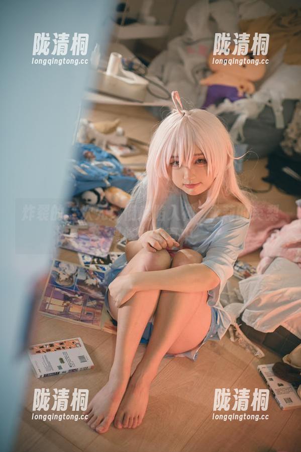 神沢永莉 炸裂的二次元:彻底陷入神沢永莉的英梨梨修女写真中