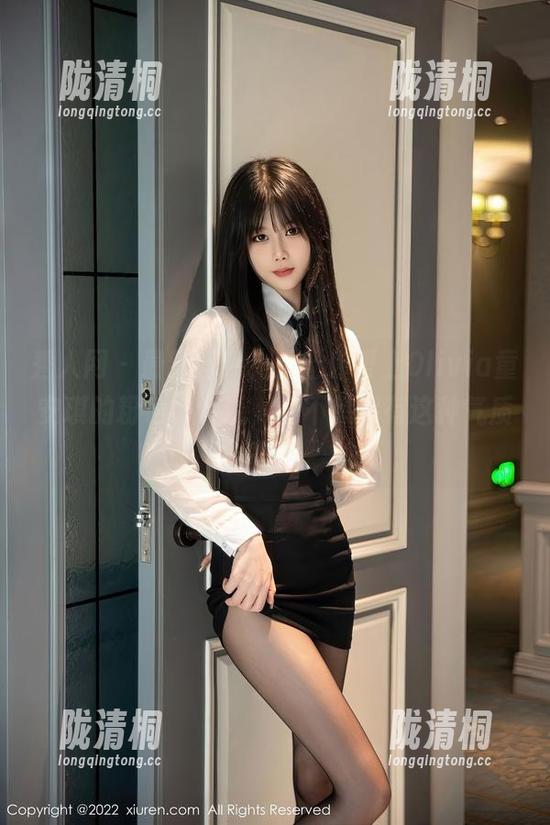 秀人网-Olivia童安琪 秀人网 - 最新图包,要让你爱上Olivia童安琪的粉色,话说,谁不想拥有这种气质呢?