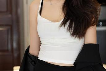 秀人网 – 夏甜甜的私房兔女郎：看得我恨不得也穿上，不……还是算了