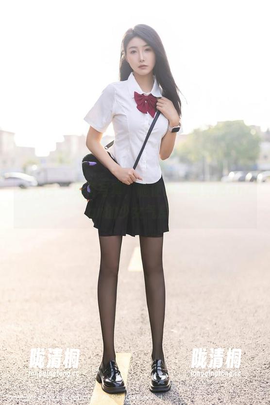 秀人网-安然anran 秀人网 - 免费写真,随便瞄一眼安然anran的少女气息!