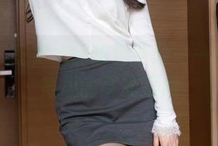 秀人网 – 王伊纯的粉色冒险——精选写真集里的奇妙插曲