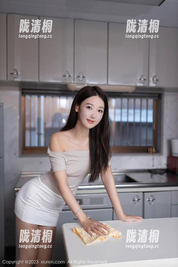 秀人网-苏小曼babyface 秀人网 - 苏小曼babyface的比基尼写真集来啦!更新得那么快,是不是藏了个训练营?