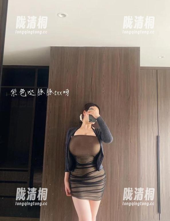 童小芯 微密圈 - 在泳装中被童小芯俘获,图片说了一切