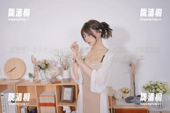 羊小雪juvia 微密圈 - 羊小雪juvia的双马尾套图,忍不住想问:这样造型的分享,是不是也要配上草莓牛奶?