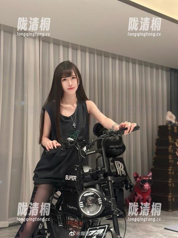 腐团儿Ikaros 不一样的修女,腐团儿Ikaros在图库中演绎什么?