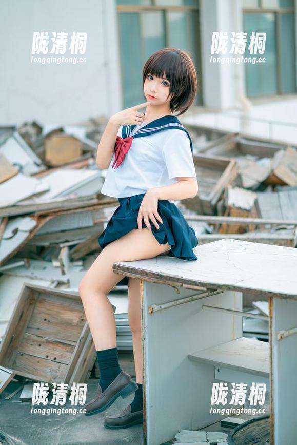 原图里的修女，蠢沫沫到底在干啥？