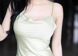 语画界 – 维持沉默的难度，绯月樱-Cherry自拍图集下载中…