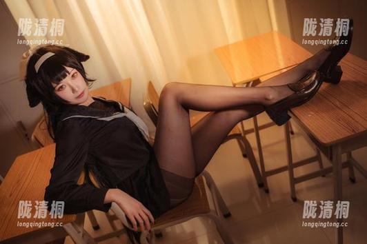 贞子蜜桃 贞子蜜桃的泳池图包,下载去找一个属于你的清凉吧!