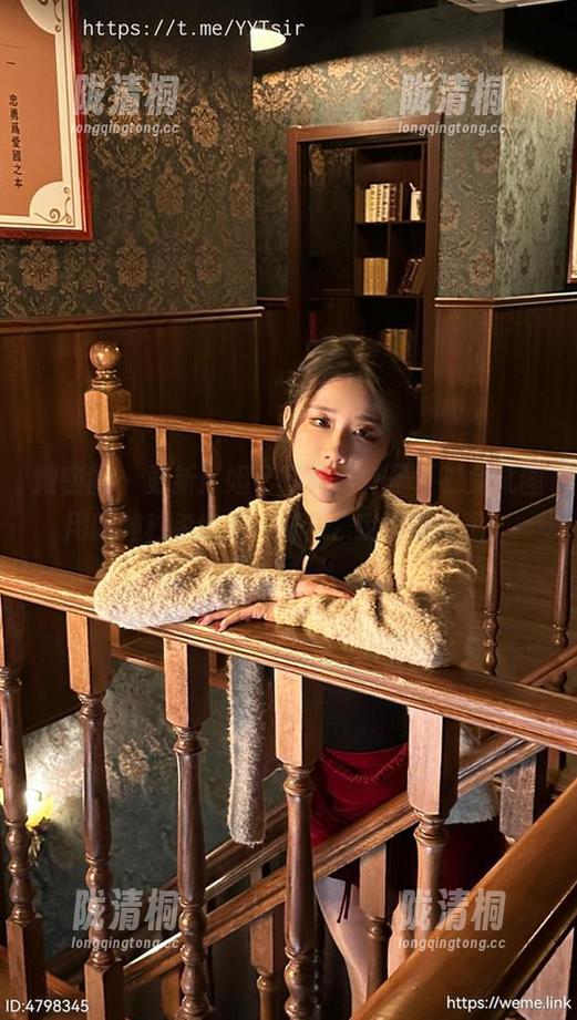 微密圈 - 更新！妲己写真，轩子巨二兔试图用眼神秒杀世俗，结果...我被吸引了！
