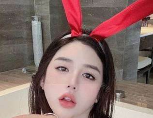 微密圈 – 精选图包，阿色的红色兔女郎，怎么就那么撩呢？