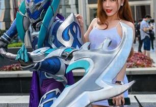 魔镜街拍 – 销售主管婷婷的粉裙壁纸大合集-穿着裙子搬论文的日子
